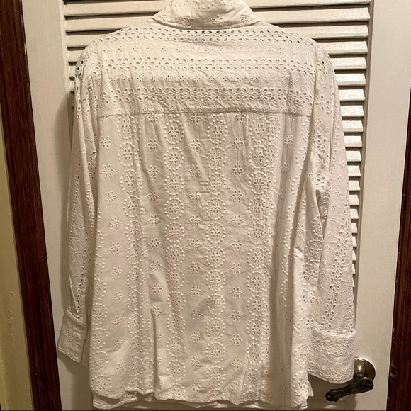 NWT - Lane Bryant Eyelet Embroidered Top, Sz 16 - Picture 3 of 5